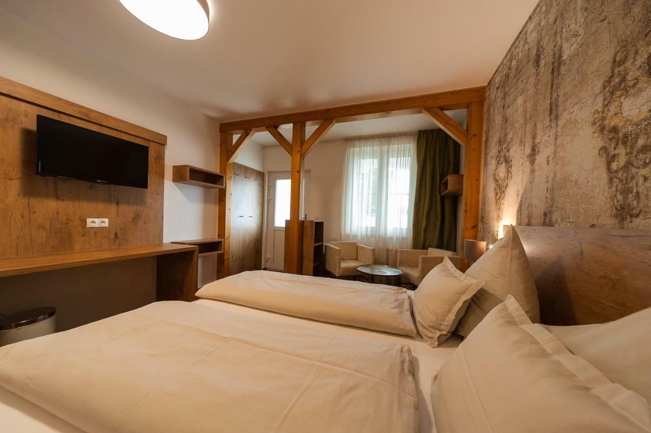 Arkadenhof Zur Puszta Graf Hotel Illmitz Ngoại thất bức ảnh