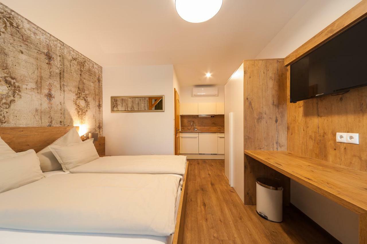 Arkadenhof Zur Puszta Graf Hotel Illmitz Ngoại thất bức ảnh