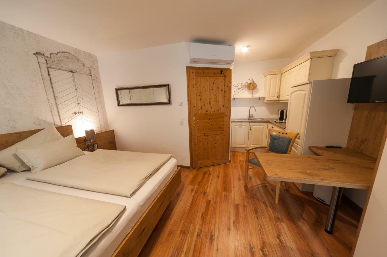 Arkadenhof Zur Puszta Graf Hotel Illmitz Ngoại thất bức ảnh